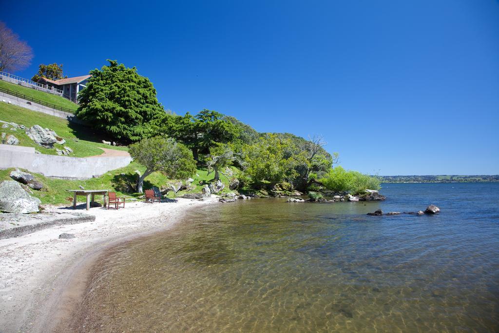 On The Point - Lake Rotorua Hotel Luaran gambar